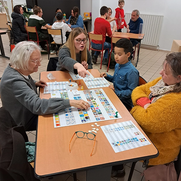 des soirées jeux à Halluin au centre social l'Essentiel