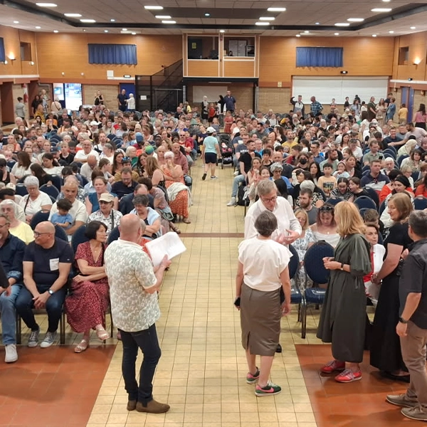 un spectacle se prépare au centre social l'Essentiel